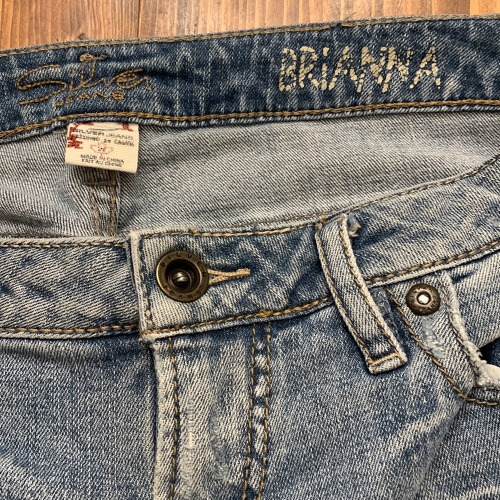Silver Jeans 👖 - Picture 5 of 9